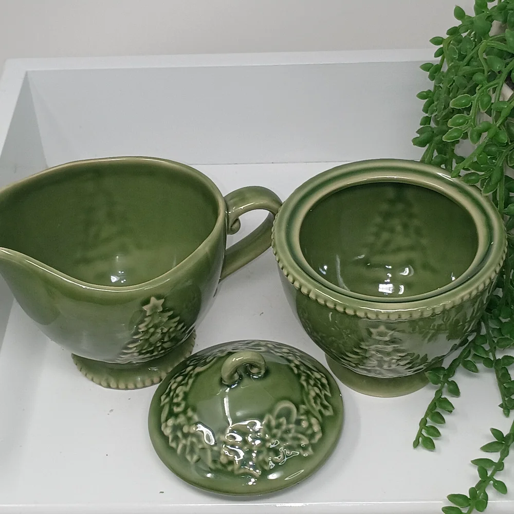 Cracker Barrel Green Serveware Set